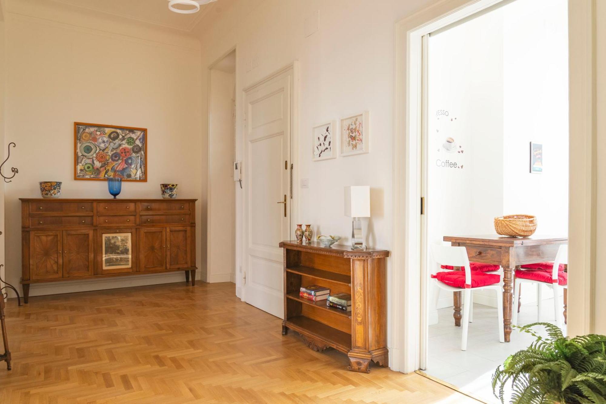 Navigli Harmony Flat, Beautiful & Bright Apartment, 3 Bdr *